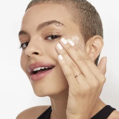 Olay Regenerist Whip Tagescreme LSF 30 21 Olay Regenerist Whip Tagescreme LSF 30 -Compeed Geschäft MAM 7473768 SHOP IMAGE 2.0