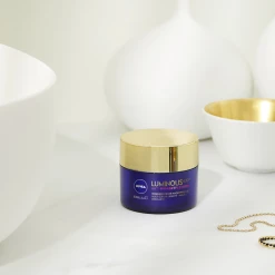 NIVEA Cellular Luminous 630 Anti Pigmentflecken Regenerierende Nachtpflege -Compeed Geschäft MAM 8268098 SHOP IMAGE 1.4