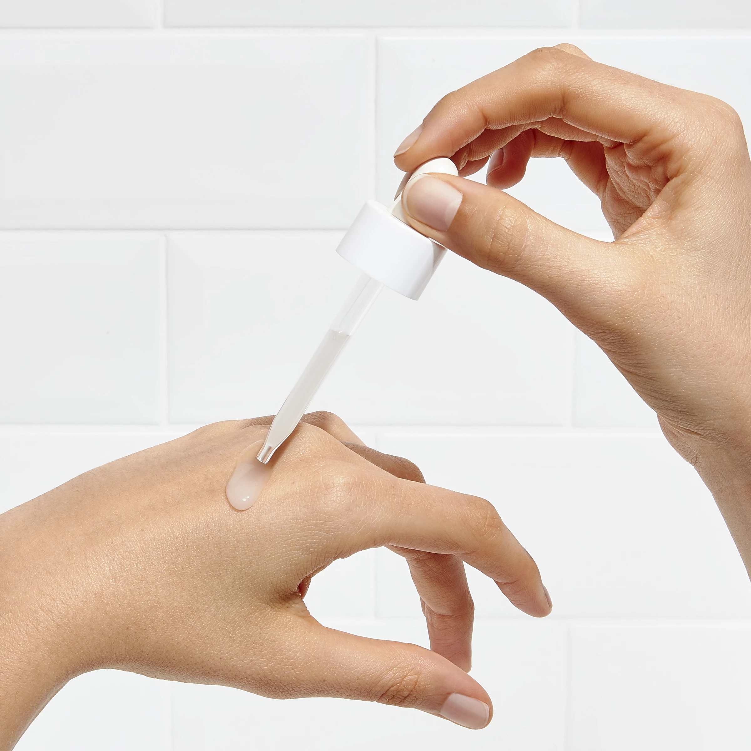 Garnier SkinActive Glow Booster Serum 4 Garnier SkinActive Glow Booster Serum – Bild 4