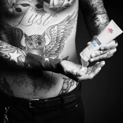 Skin Stories Tattoo Daily Lotion 14 Skin Stories Tattoo Daily Lotion -Compeed Geschäft MAM 8446250 SHOP IMAGE 1.4