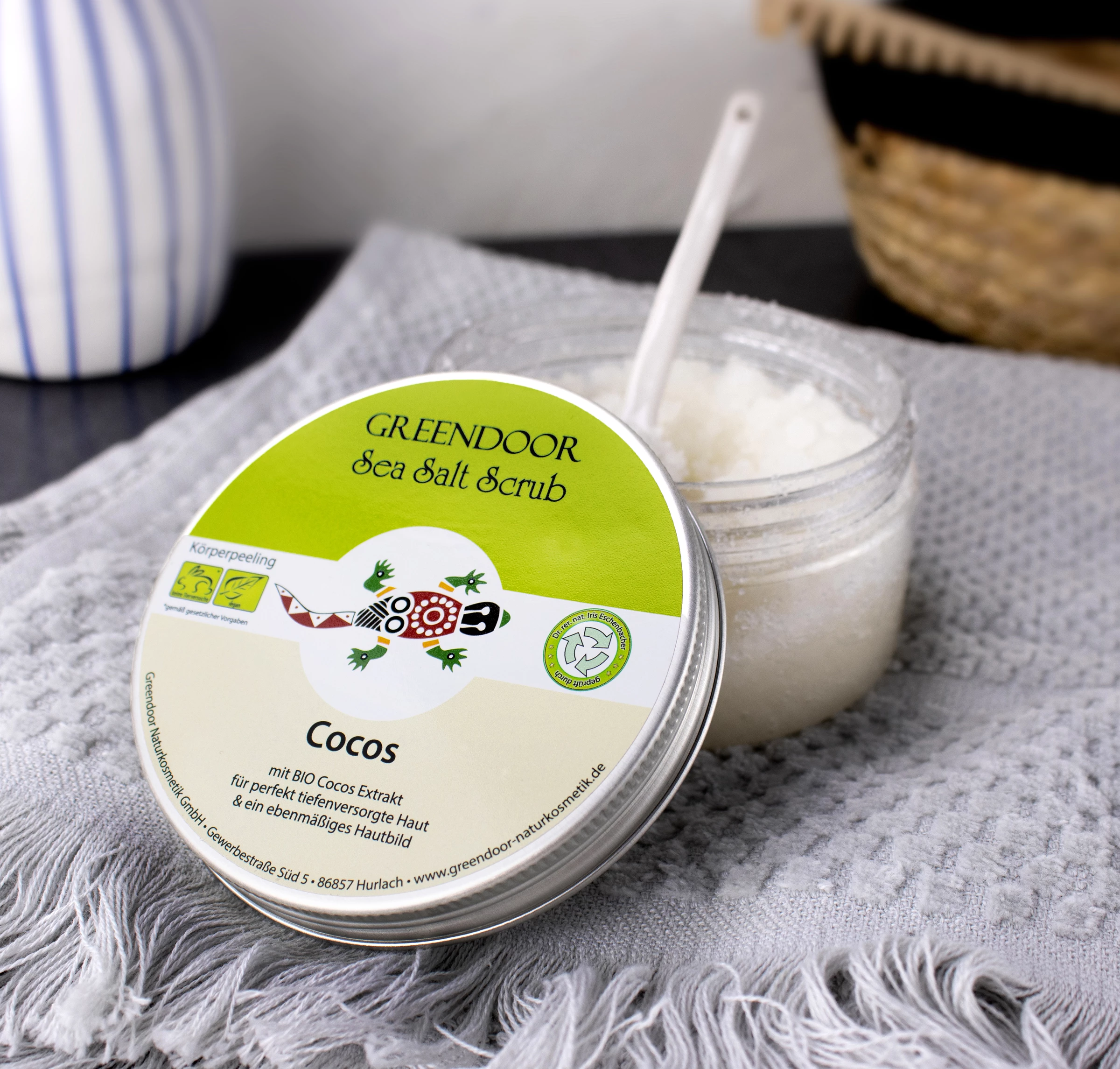 GREENDOOR Sea-Salt Scrub Cocos 5 GREENDOOR Sea-Salt Scrub Cocos – Bild 5